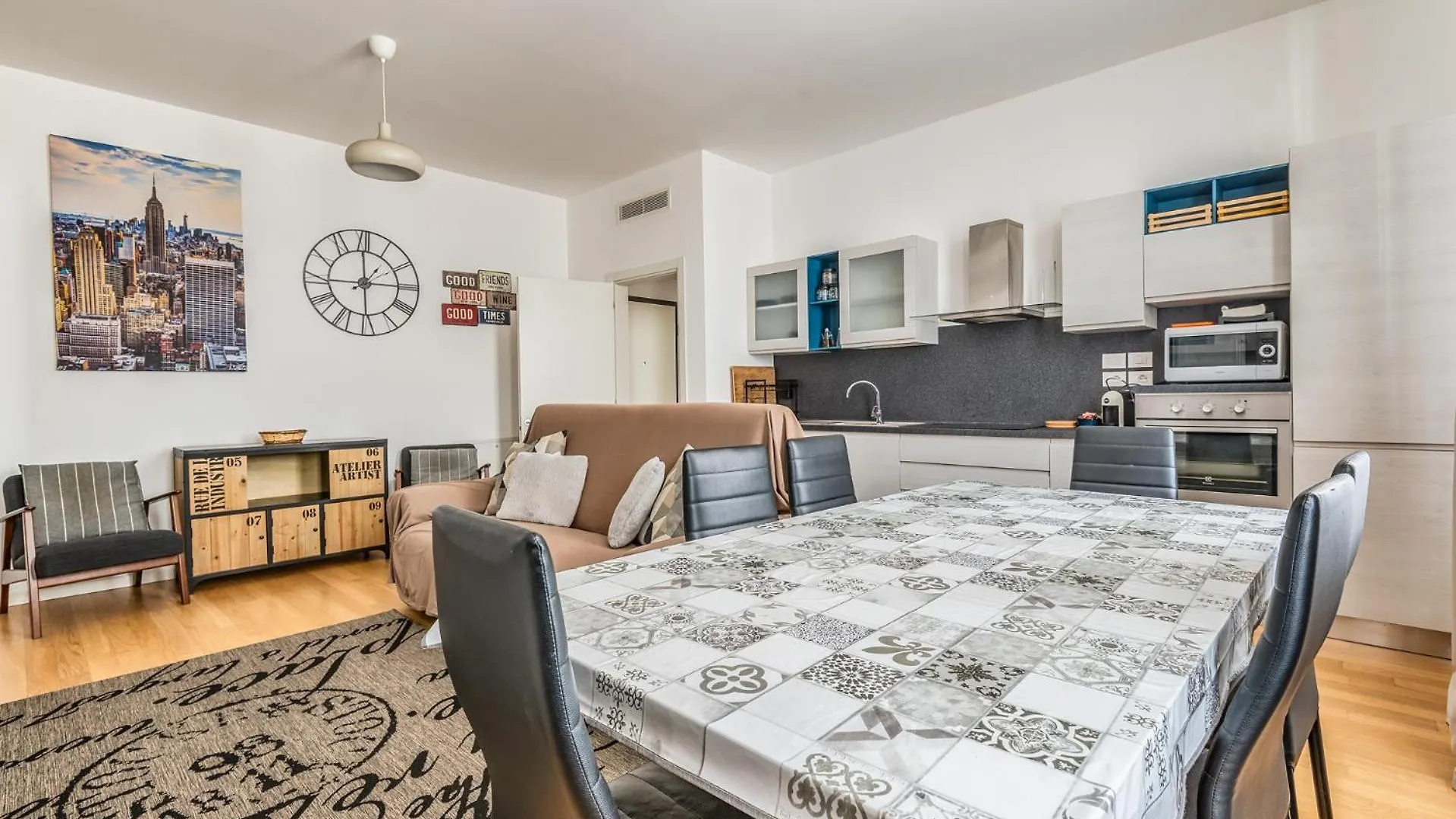Appartamento Via De Sanctis 26 Milano 4 Pax